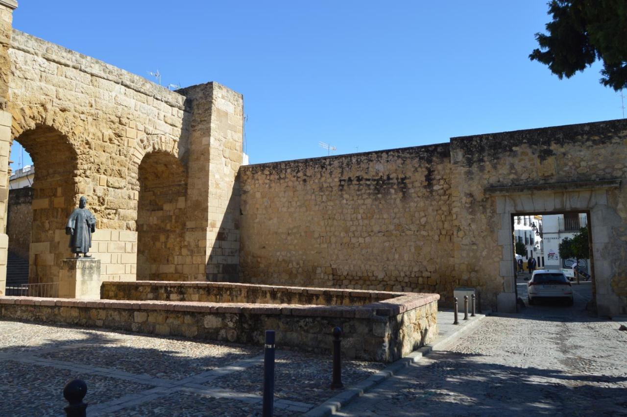 Puerta Sevilla Parking Gratis 코르도바 외부 사진